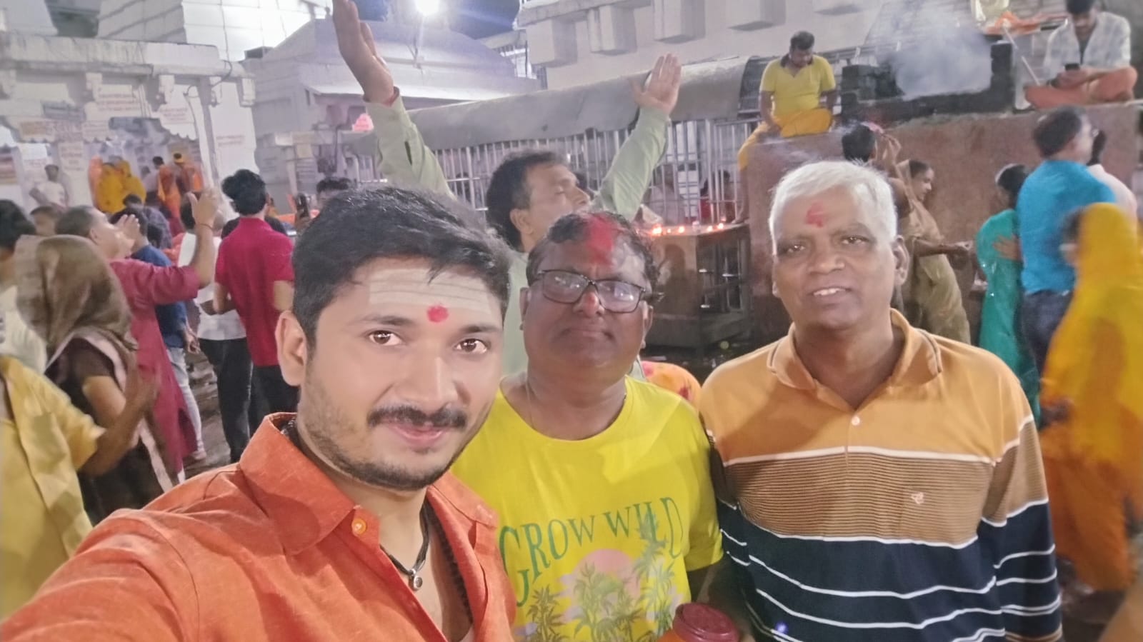 Devotees after darshan at Baidyanathdham