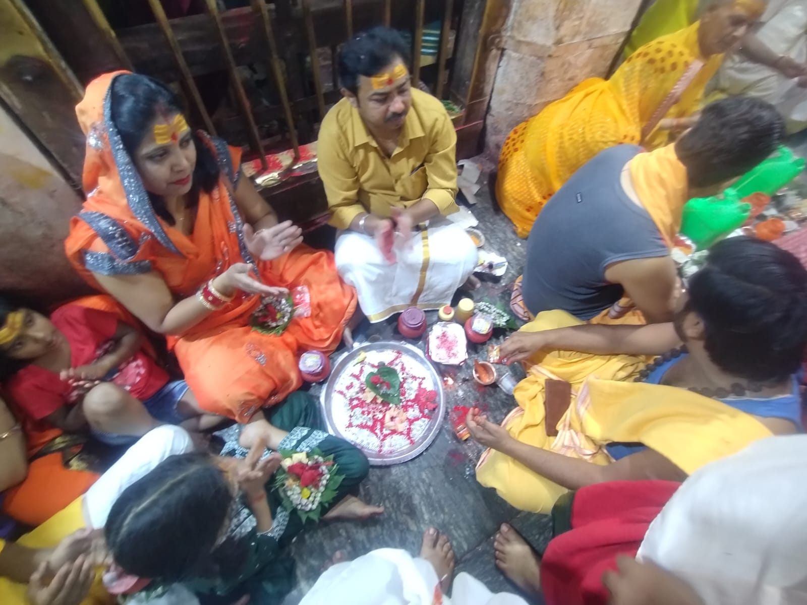 Rudrabhishek being performed at Baidyanathdham